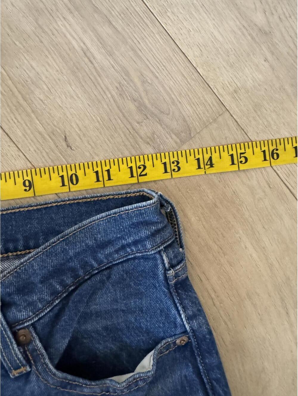 Levi's 501 Straight Jeans - Medium/Dark Wash - W24 L32 - Picture 4 of 9